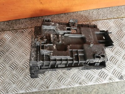 Основание аккумулятор peugeot 208 оригинальный номер 967605408001 фото №1