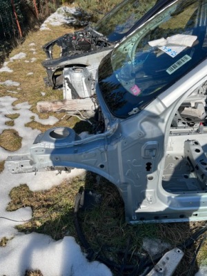 Четверть левый перед bmw x1 f48 a83 glaciersilber фото №1