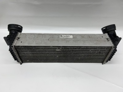 Bmw f15 f16 интеркулер 7809321 фото №1