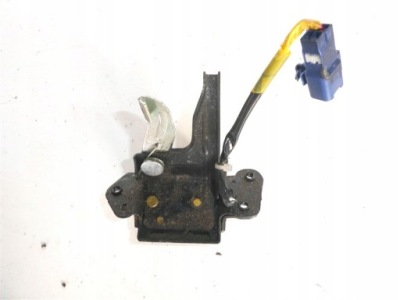 Замок задний крышки toyota yaris ii 2005-2011 rok фото №1