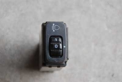 Pajero iv переключатель регулировки света 08r фото №1