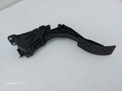 Педаль газу vw polo v 6r 6q1 eu фото №1