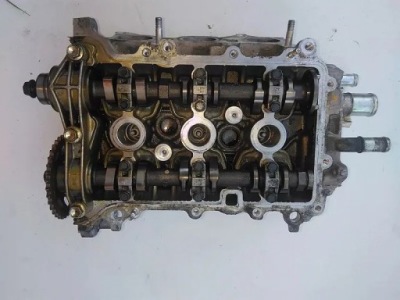 Головка двигателя 1.0/1kr-b52 yaris ii фото №1