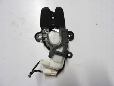 Honda cr-z 10-16 замок кришки задній фото №1