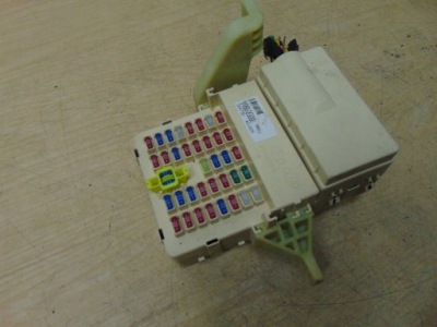 Коробка предохранителей kia magentis ii 2.0 бензин фото №1