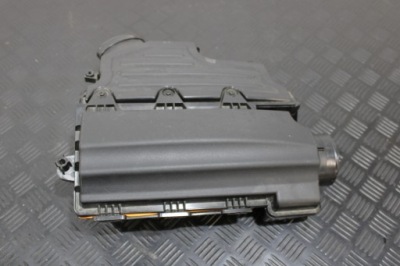 Корпус фільтра повітря 68518595aa jeep renegade lift fl фото №1