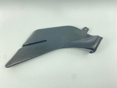 Труба канал повітря mercedes w201 190 2018310246 фото №1