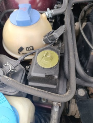 Бачок рідина підсилювача audi a3 фото №1