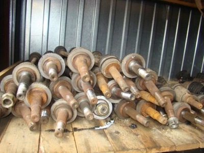 Nissan x-trail t30 привідний вал задня задня фото №1