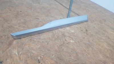 Hyundai santa fe iv 4 молдинг na двері задні праве фото №1