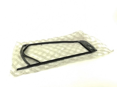 Рамка скло правий задня alfa romeo 147 2000-2010 фото №1