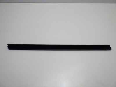 Sx4 s cross 2022 молдинг ущільнювач правий перед фото №1