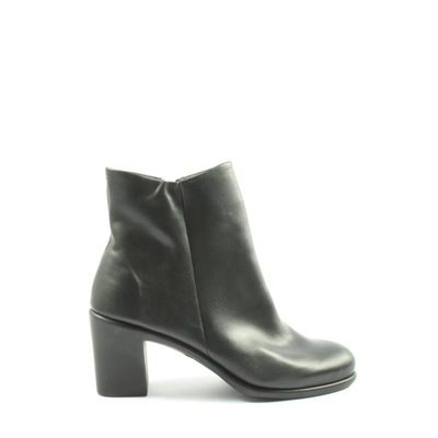 AEROSOLES Botki Rozm. EU 38.5 czarny Booties