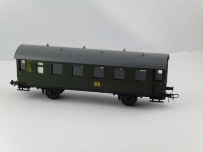 WAGON OSOBOWY DR PREFO Bi 33 H0 1:87 G8/10060