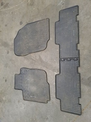 MAT MATS RUBBER TOYOTA RAV4 III 2,2 DCAT  