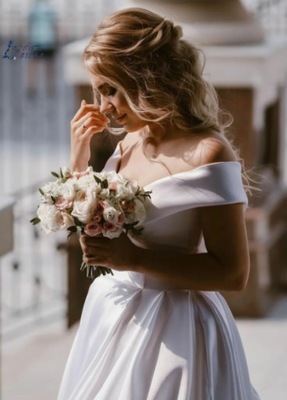Suknia weselna wiązana biała odkryte ramiona