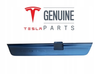 Tesla model 3 рестайлінг  highland 23- накладка поріг ліве перед 1763667-00 фото №1