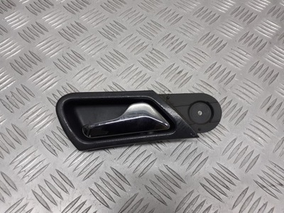 Ручка права передня внутрішня mercedes w203 фото №1