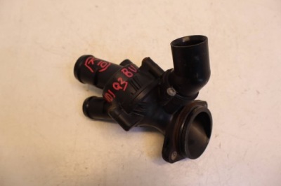 Корпус термостата audi q3 8u 2.0tdi фото №1