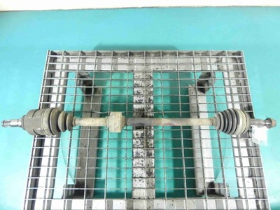 Приводной вал правая toyota corolla verso i 1.8 vvti 5b man фото №1