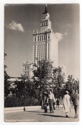 Warszawa - Pałac Kultury i Mieszkańcy - FOTO ok1960