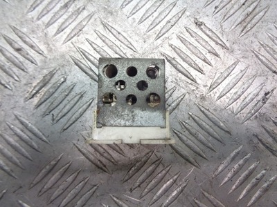 Резистор резистор вентилятор astra h 52475432 фото №1