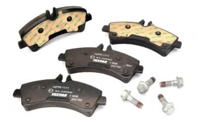 Гальмівна колодка гальмівний комплект . фото №1