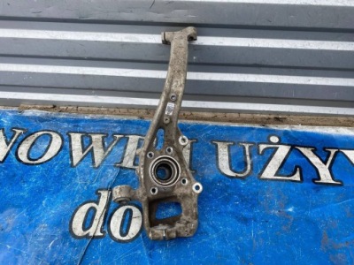 Поворотний кулак права audi q7 q8 4m0407560 фото №1