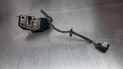 CERRADURA DE PUERTA IZQUIERDO PARTE DELANTERA 5 PIN KIA CARENS II 2.0 CRDI 04R  