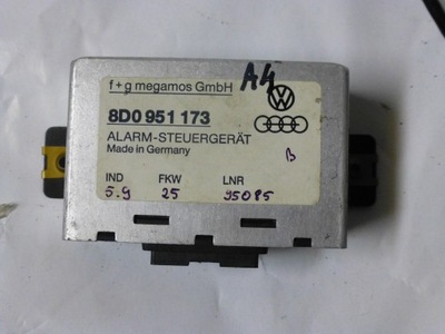 Модуль сигналізація 8d0951173 audi a4 1,8 фото №1