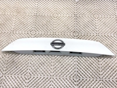 Молдинг крышки задний  nissan qashqai j11 crossover 908104esxx фото №1