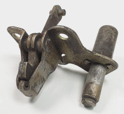 Засов замка капот mercedes w124 фото №1