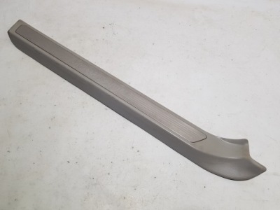 Mercedes w207 левая молдинг порог 2076800074 серая фото №1