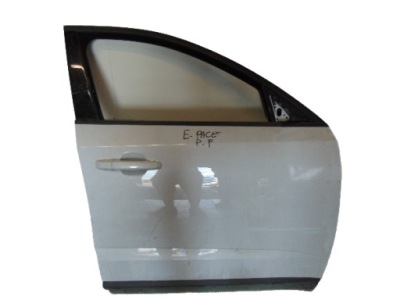 Дверь передние правое jaguar e-pace фото №1