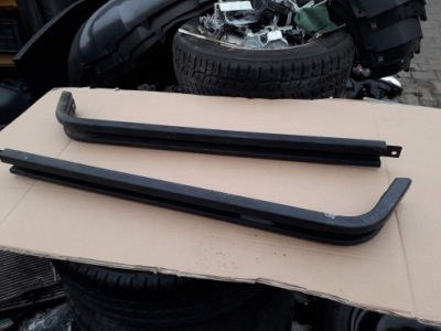 Напрямна напрямна двері dacia dokker середня фото №1