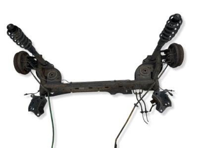 Балка задняя подвеска renault clio iv hb 555015278r фото №1