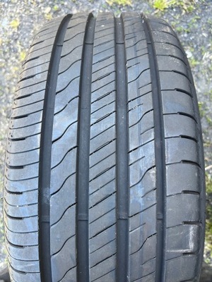 205/50r17 89V Goodyear EfficientGrip Performance 2