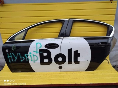 Peugeot 508 i двері ліва перед задня sedan фото №1