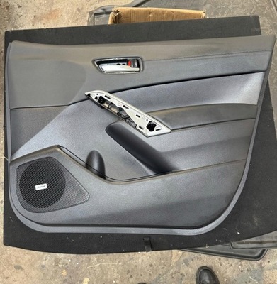 Обшивка дверь правый перед toyota corolla cross w-wa фото №1