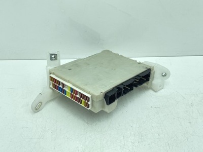 Toyota prius prime 2016 рамка / модуль предохранителей фото №1