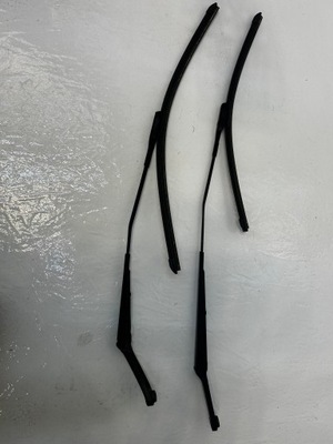 Audi q3 8u важелі двірник перед 8u1955407 фото №1