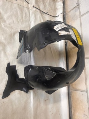 Mercedes gla w156 подкрылок правый перед a1566907400 фото №1