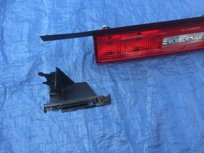 Dodge challenger 12 13 накладка задня заглушка пластик фото №1