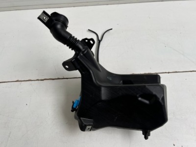 Tesla model 3 бак омывателя 1090850-00-c фото №1