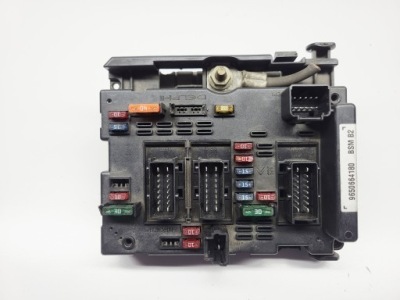 Коробка запобіжників модуль bsm peugeot 307 1.4 b 9650664180 фото №1
