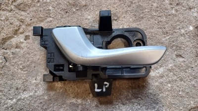 Kia stonic ручка дверь левая передняя внутренняя 82613-h8500 фото №1