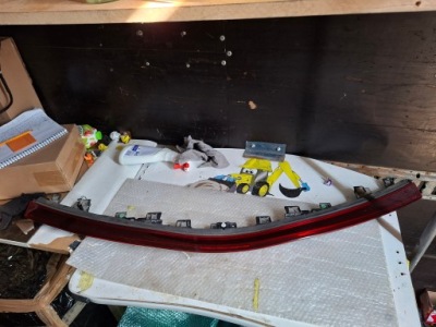 Toyota prius iv фонарь  фара стоп стоп-сигнал 81006-47041 фото №1