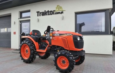 Kubota B2741 4x4 27KM traktorek komunalny, cia...