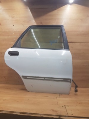 Дверь задняя задние правое volvo v40 s40 lift полный фото №1