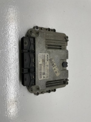 Блок керування двигуна peugeot citroen 9658556780 фото №1